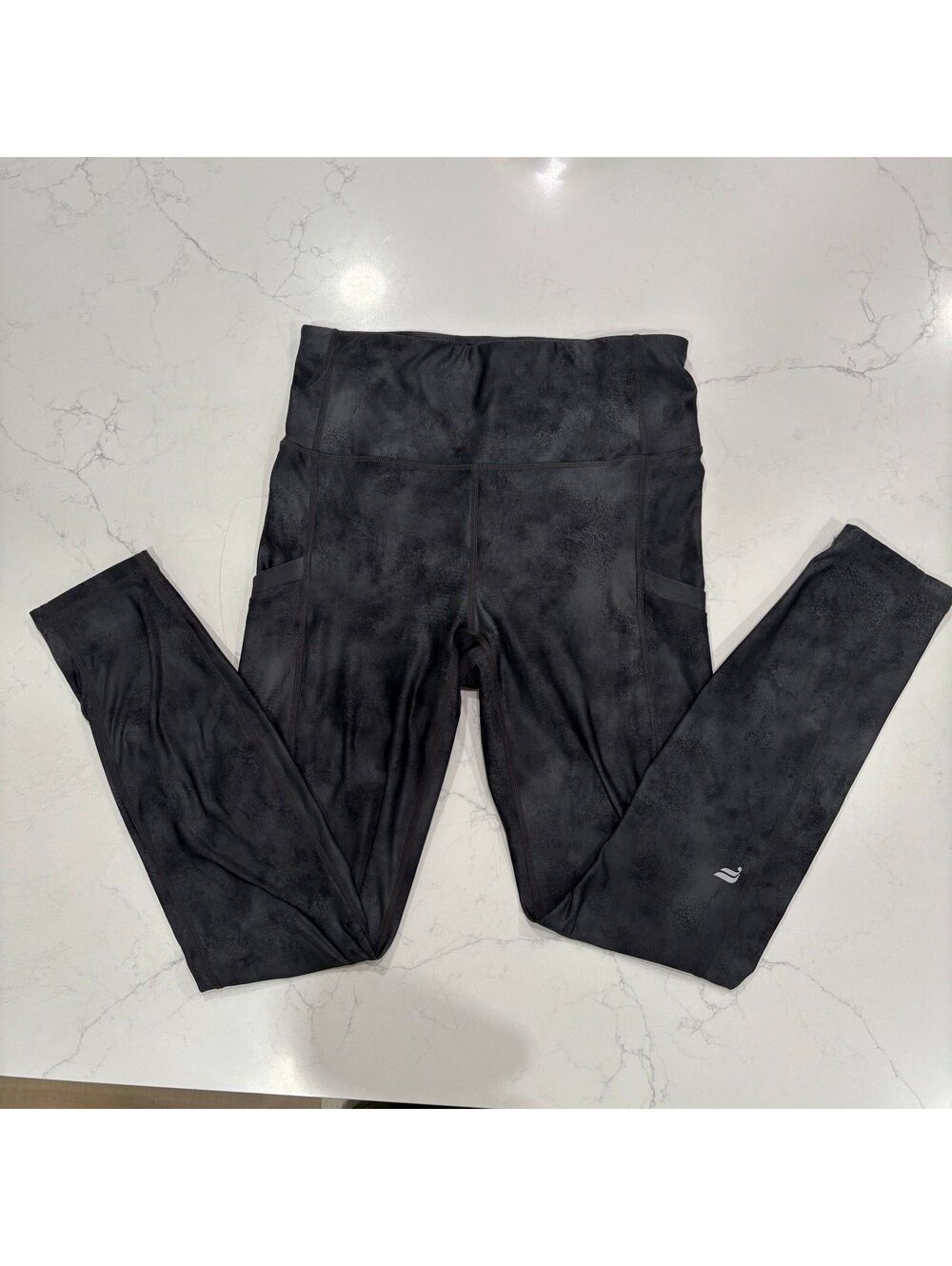 Fabletics High-Waisted Printed Pocket Leggings